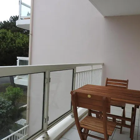 Apartment T3 Aux Sables D'olonne Avec Balcon, Garage, A 500m De La Et 400m Des Commerces - Fr-1-92-790