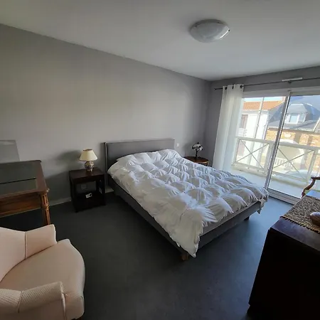 شقة T3 Aux Sables D'olonne Avec Balcon, Garage, A 500m De La Et 400m Des Commerces - Fr-1-92-790