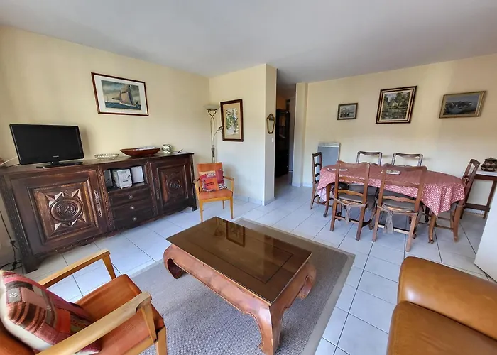 Appartamento T3 Aux Sables D'olonne Avec Balcon, Garage, à 500m De La Et 400m Des Commerces - Fr-1-92-790 *