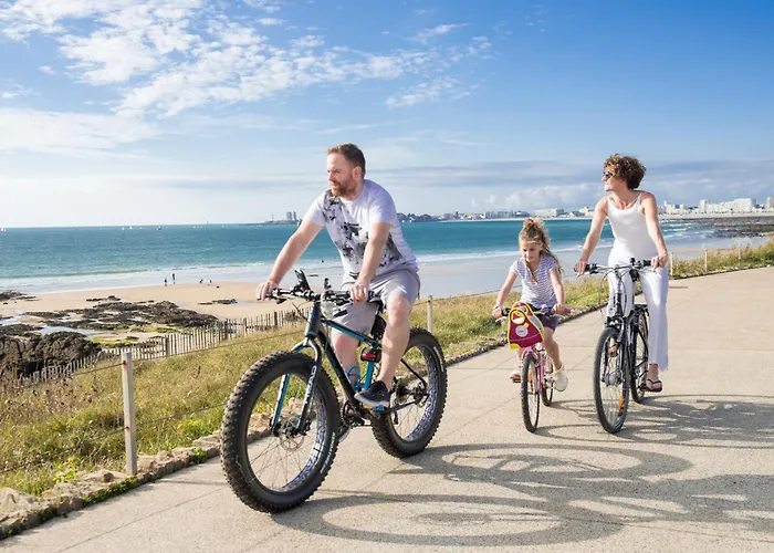 T3 Aux Sables D'olonne Avec Balcon, Garage, à 500m De La Et 400m Des Commerces - Fr-1-92-790 Appartamento