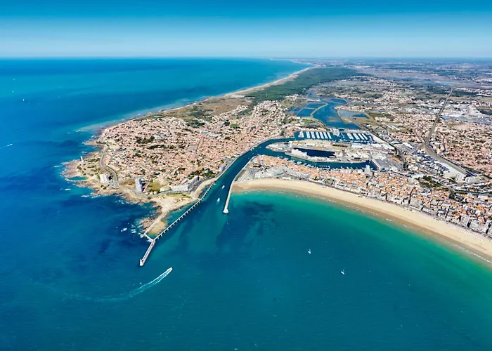 Appartamento T3 Aux Sables D'olonne Avec Balcon, Garage, à 500m De La Et 400m Des Commerces - Fr-1-92-790 *